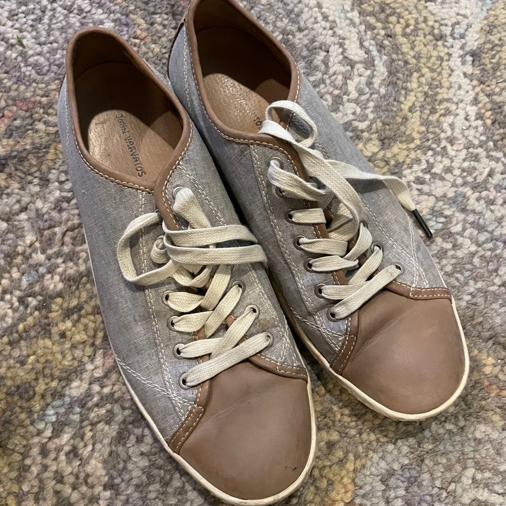 John Varvatos low top sneaker